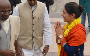 US Congresswoman Tulsi Gabbard visits Vrindavan unit