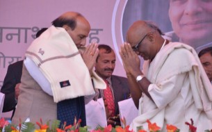 Sri Rajnath Singh, Minister of Home Affairs, sharing a moment with Madhu Pandit Dasa.